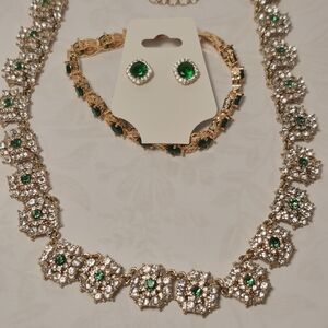 Elegant Gold and Green Jewelry Set Comes With a Keepsake Jewelry Box